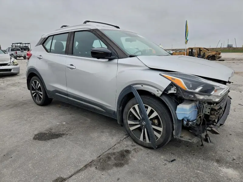 2019 NISSAN KICKS S  