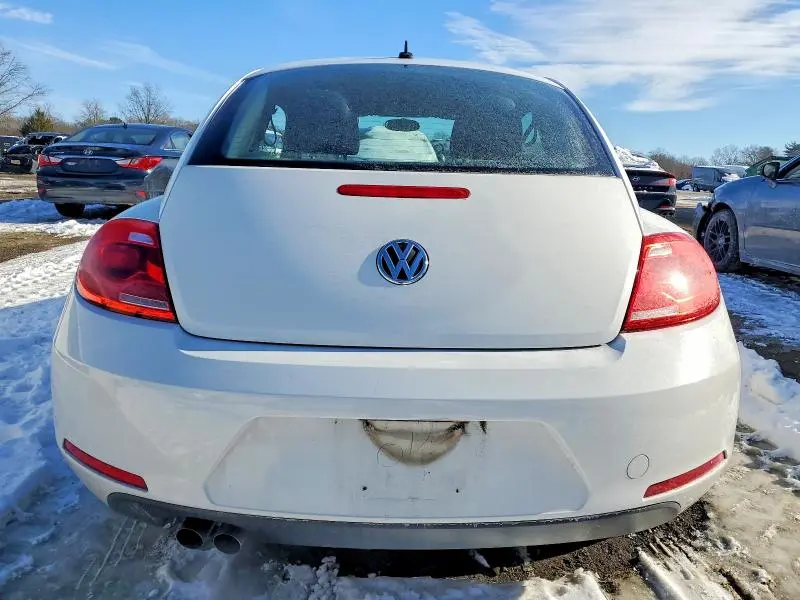 2012 VOLKSWAGEN BEETLE   