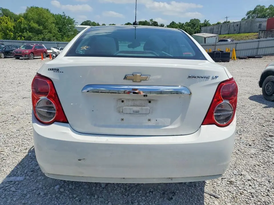 2016 CHEVROLET SONIC LT  