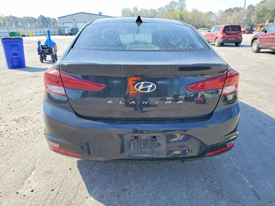 2019 HYUNDAI ELANTRA SEL  