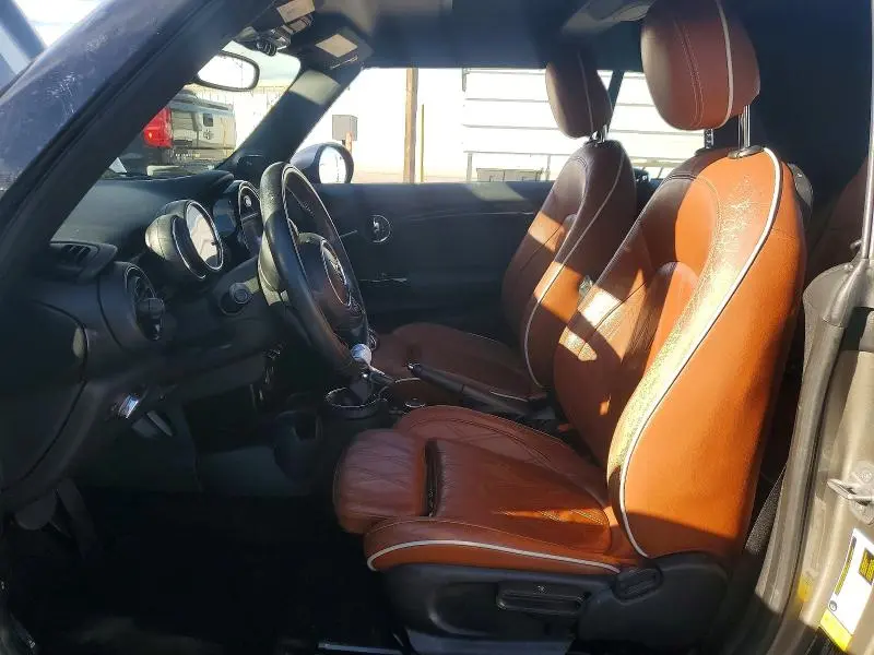 2016 MINI COOPER S  