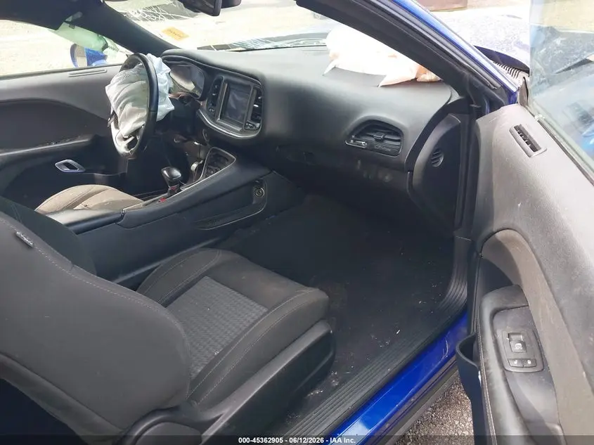 2020 DODGE CHALLENGER SXT