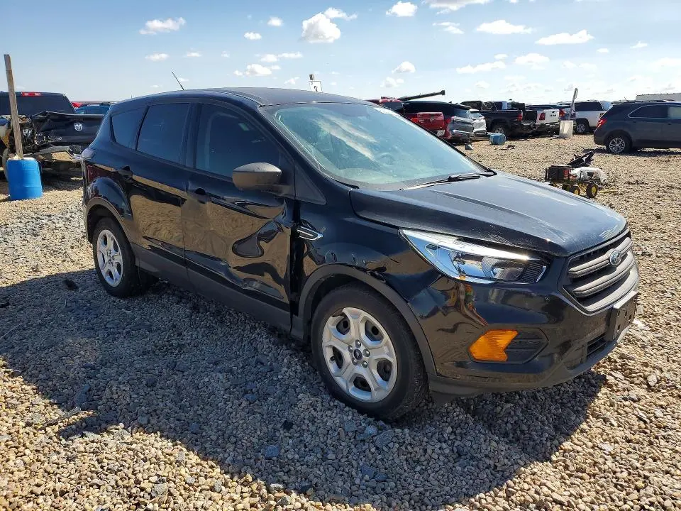 2017 FORD ESCAPE S  
