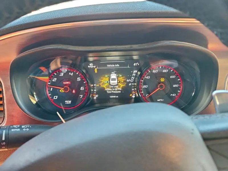 2016 DODGE CHARGER SXT  