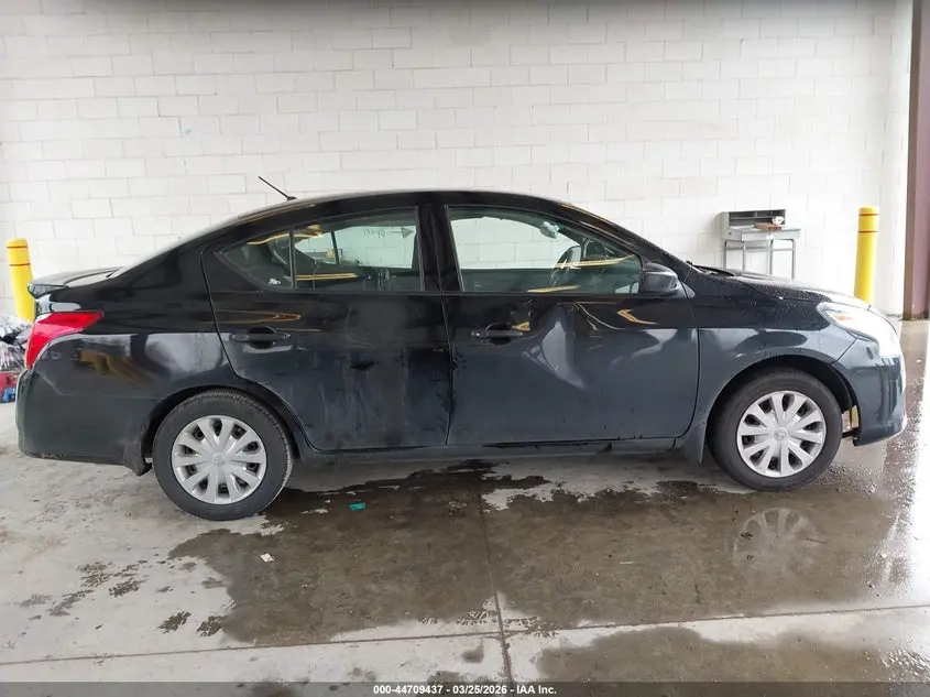 2017 NISSAN VERSA 1.6 S+