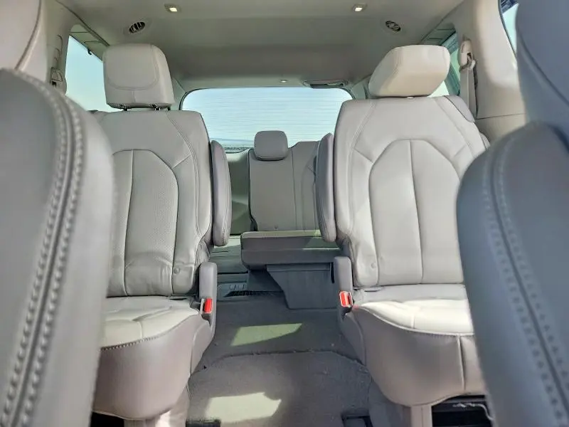 2017 CHRYSLER PACIFICA   