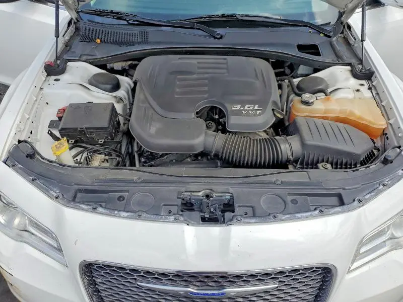 2020 CHRYSLER 300 LIMITED  