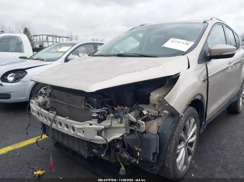 2017 FORD ESCAPE TITANIUM