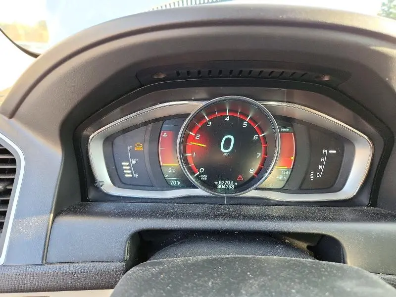 2015 VOLVO XC60 T6 PREMIER+  