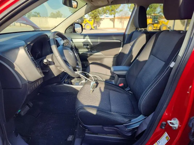 2017 MITSUBISHI OUTLANDER ES  