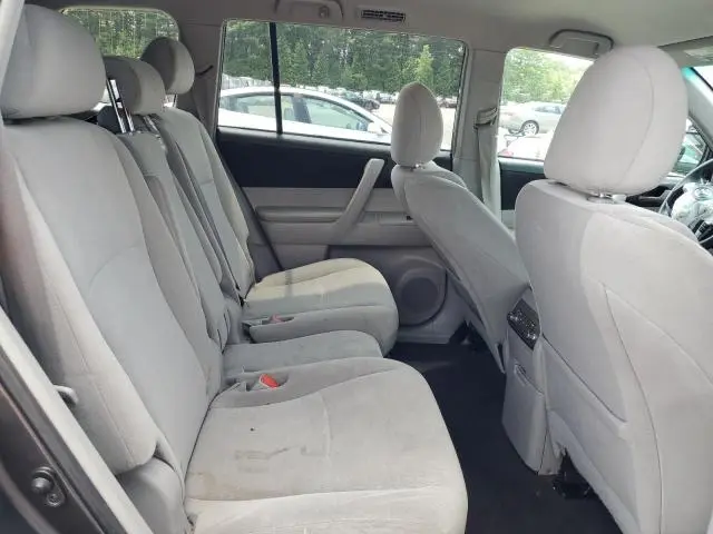 2011 TOYOTA HIGHLANDER BASE  