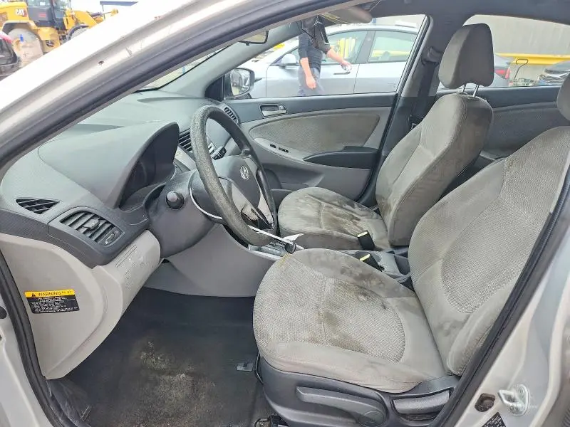 2013 HYUNDAI ACCENT GLS  