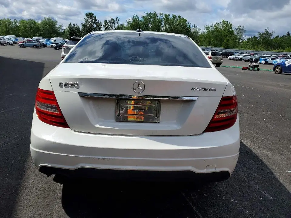 2013 MERCEDES-BENZ C 250  