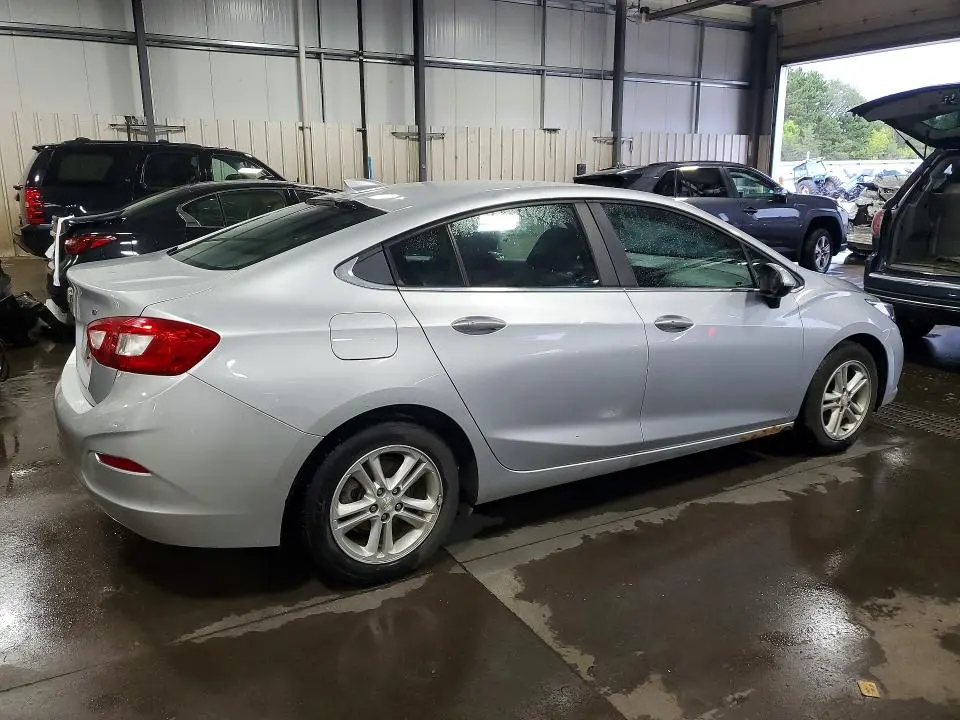 2017 CHEVROLET CRUZE LT  