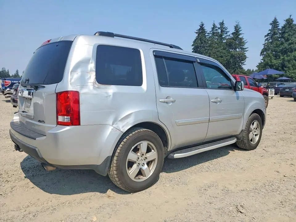 2011 HONDA PILOT EXLN  