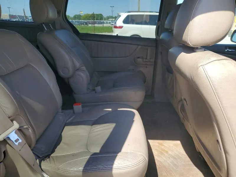 2010 TOYOTA SIENNA XLE LIMITED  