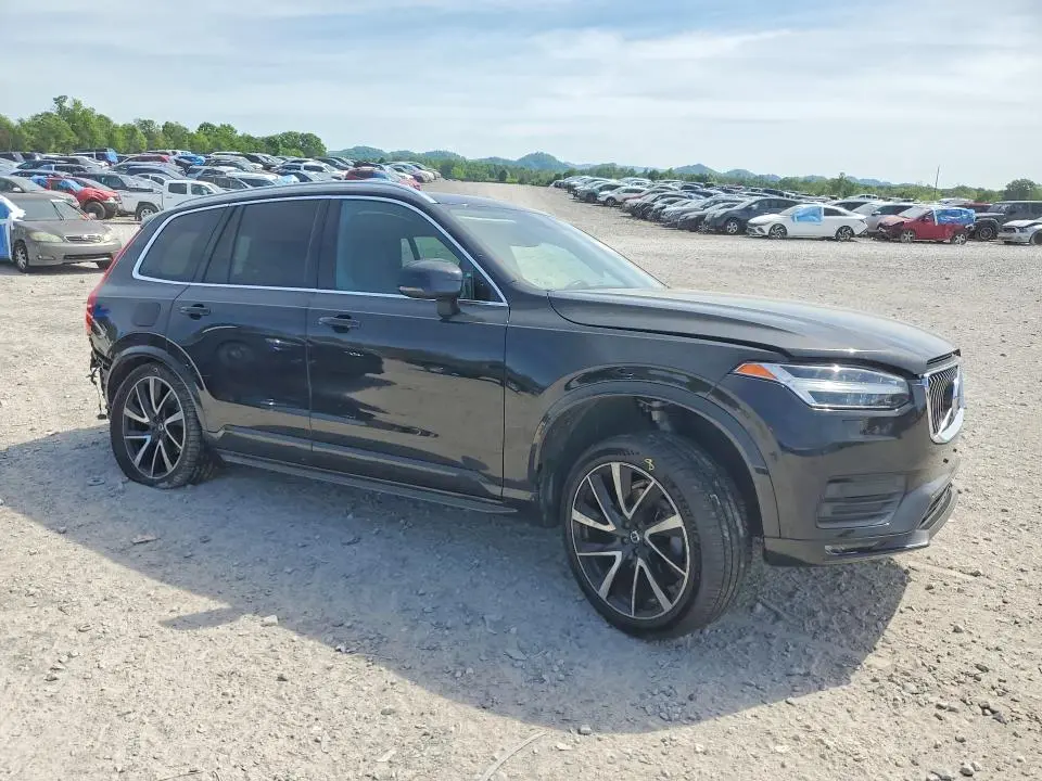 2020 VOLVO XC90 T6 MOMENTUM  
