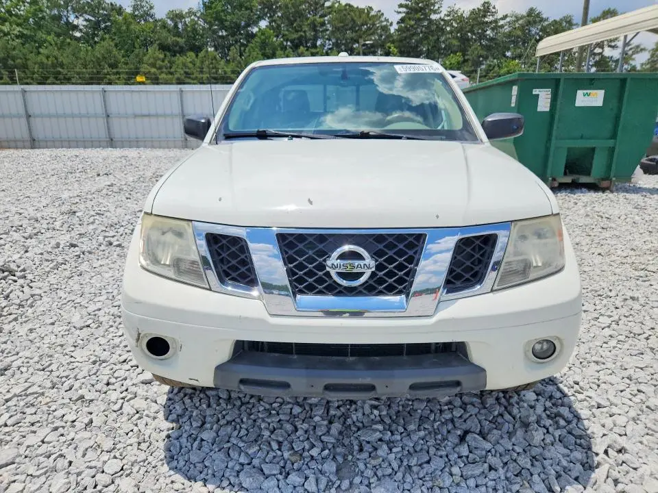 2016 NISSAN FRONTIER S  