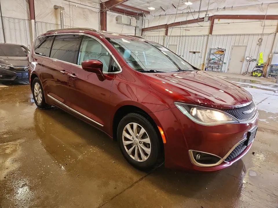 2017 CHRYSLER PACIFICA TOURING L  