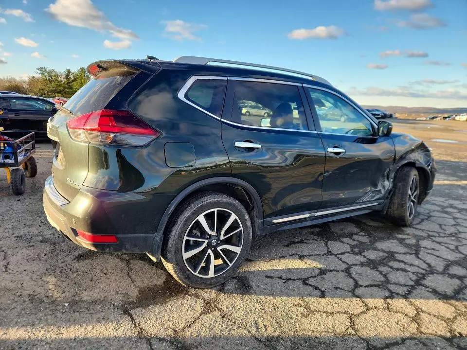 2019 NISSAN ROGUE SL  