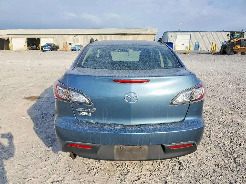 2010 MAZDA 3 I  