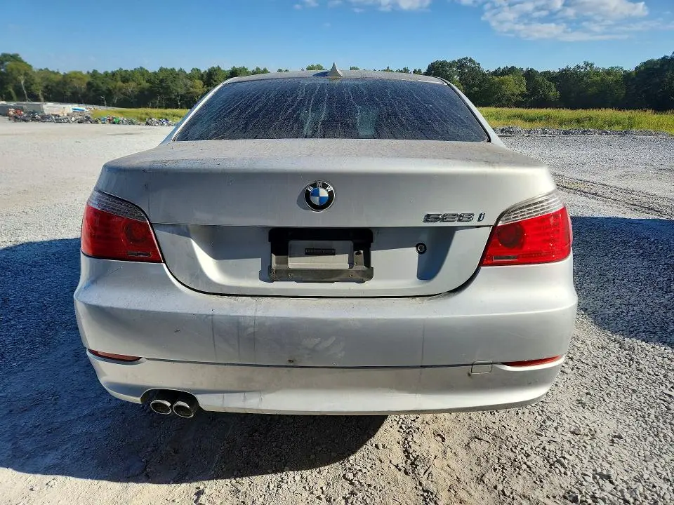 2010 BMW 528 I  