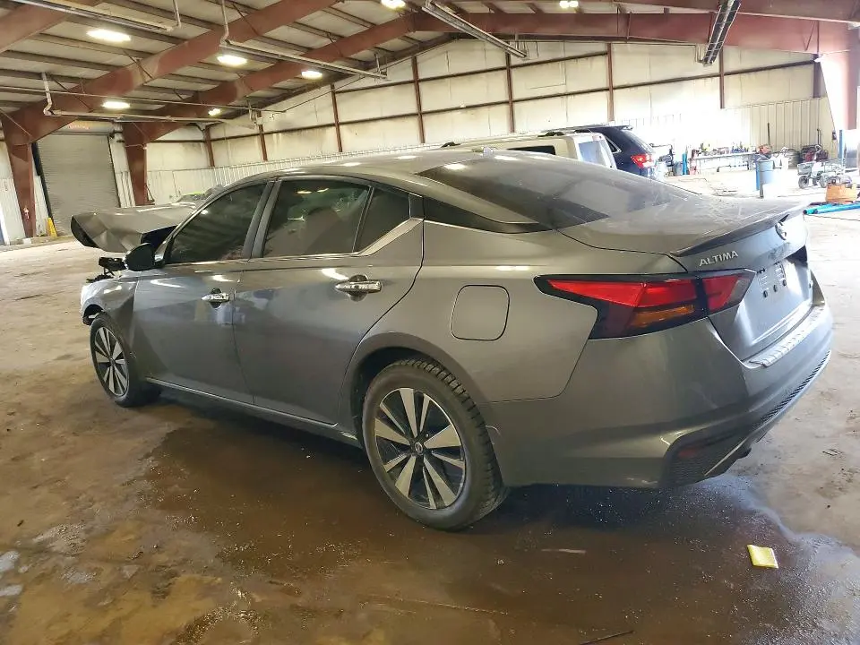 2021 NISSAN ALTIMA SV  