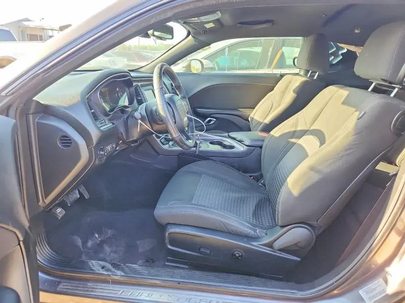 2016 DODGE CHALLENGER SXT  