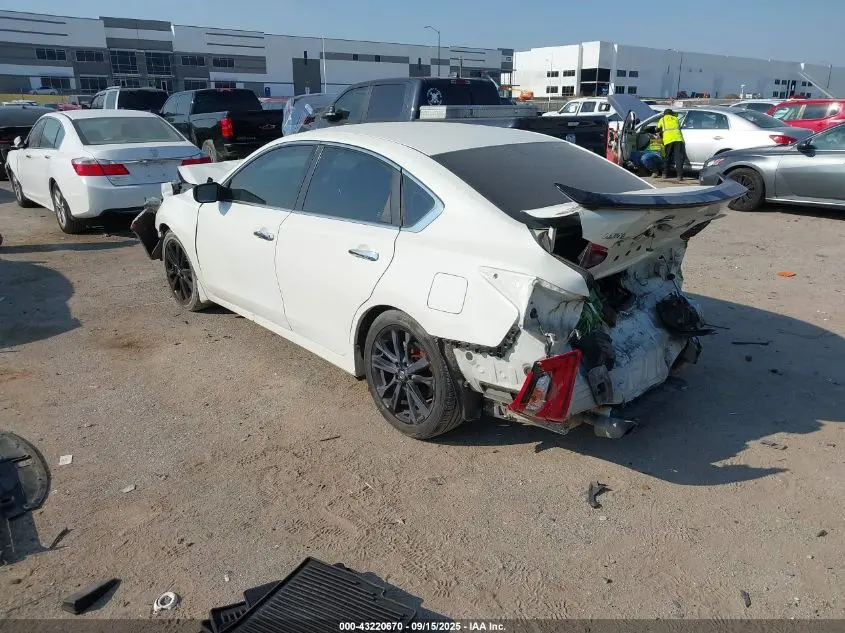 2017 NISSAN ALTIMA 2.5 SR