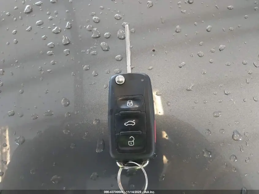 2017 VOLKSWAGEN JETTA 1.4T SE