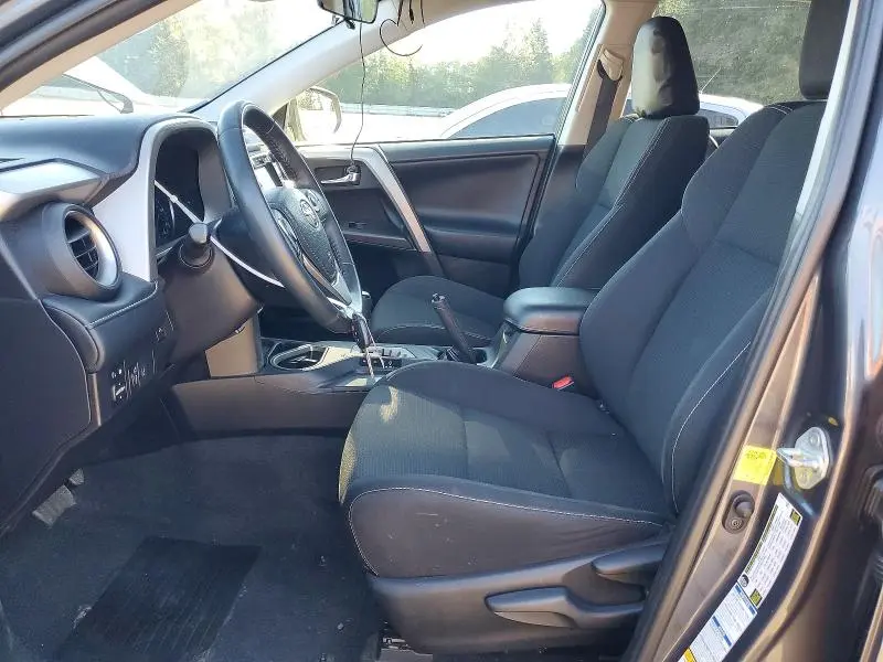 2018 TOYOTA RAV4 XLE  
