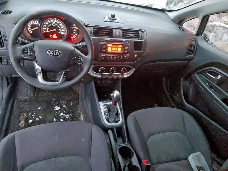 2015 KIA RIO LX  