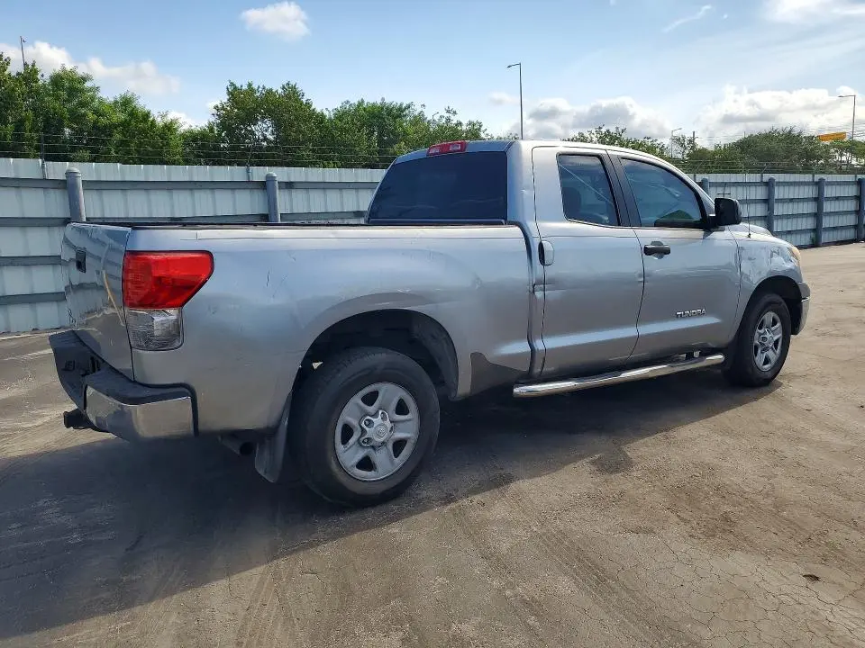 2013 TOYOTA TUNDRA DOUBLE CAB SR5  
