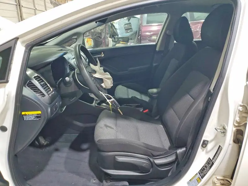 2018 KIA FORTE LX  