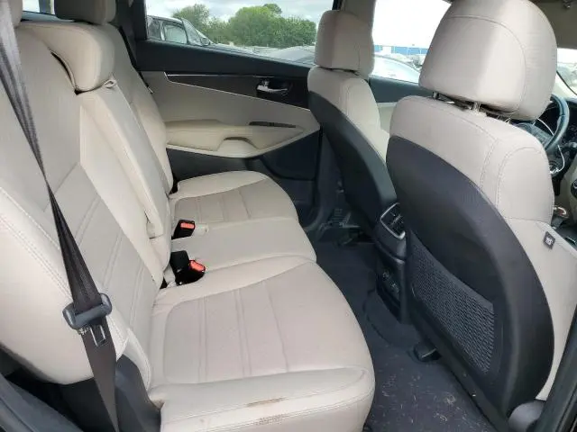 2017 KIA SORENTO LX  