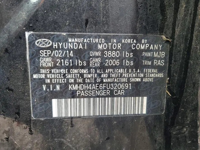 2015 HYUNDAI ELANTRA SE  