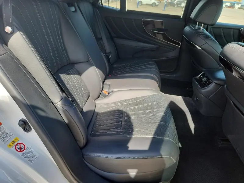 2019 LEXUS LS 500  