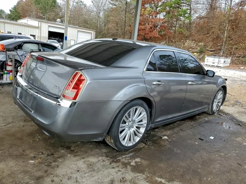2011 CHRYSLER 300C   