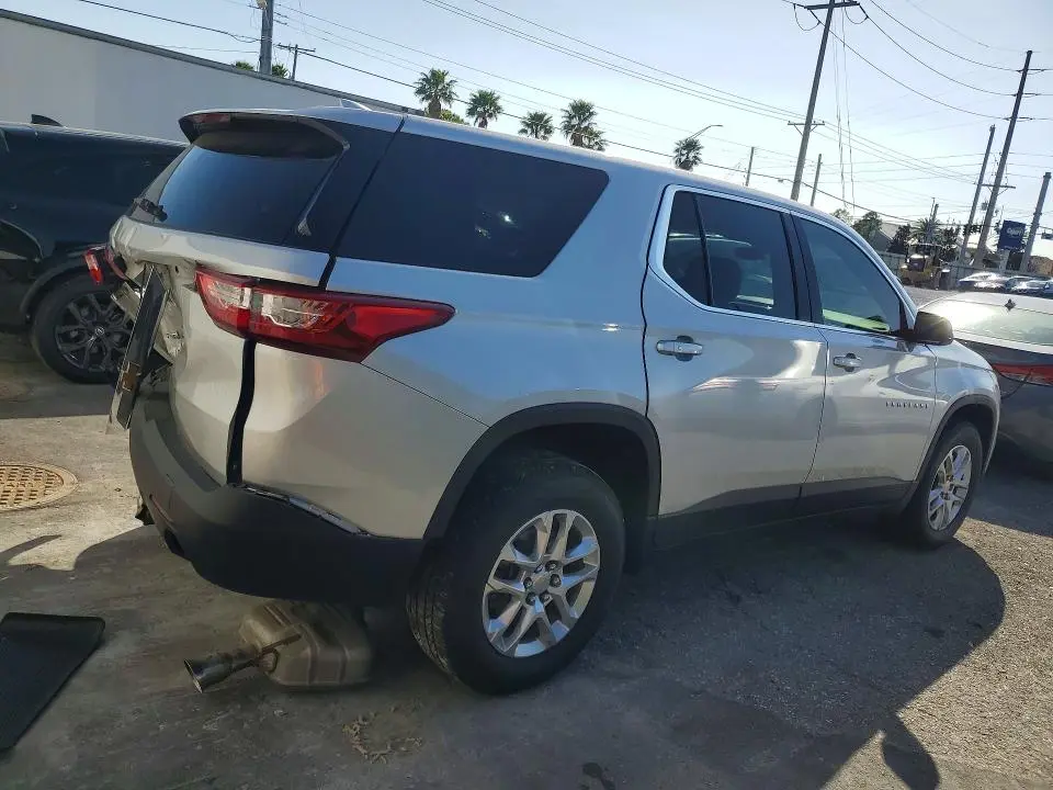 2020 CHEVROLET TRAVERSE LS  