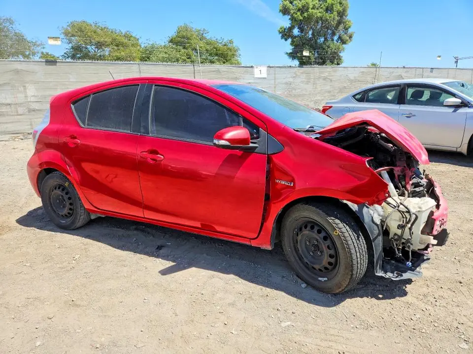2013 TOYOTA PRIUS C THREE  