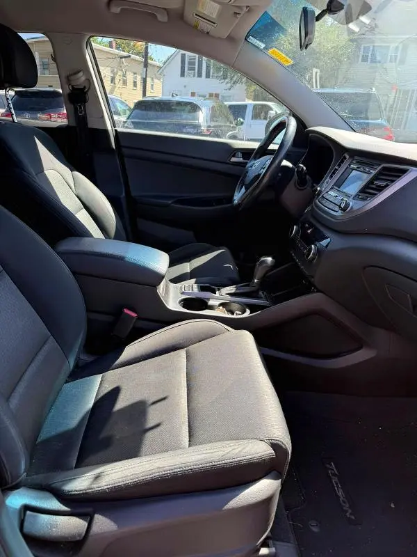 2016 HYUNDAI TUCSON SPORT  