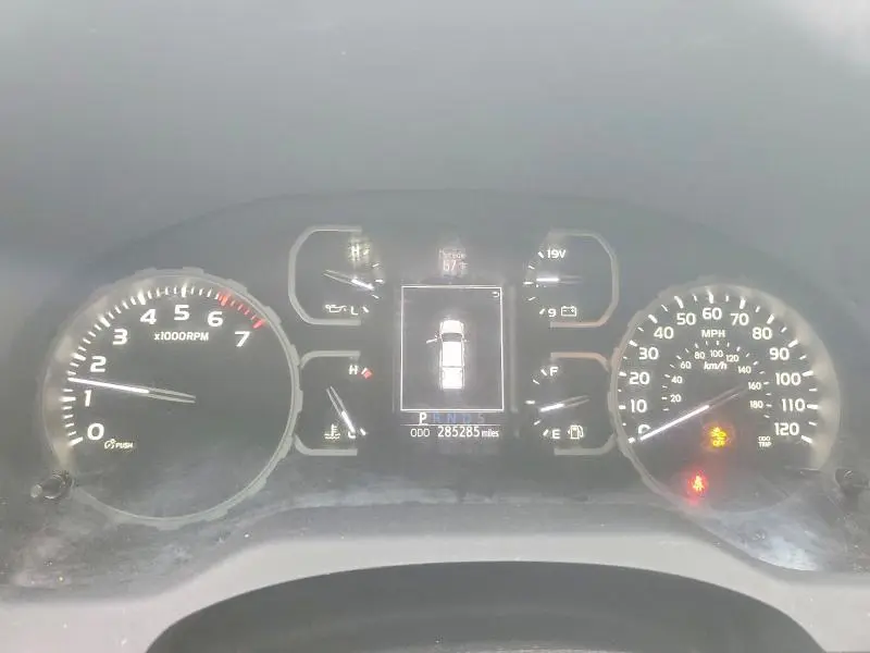 2018 TOYOTA TUNDRA SR5  