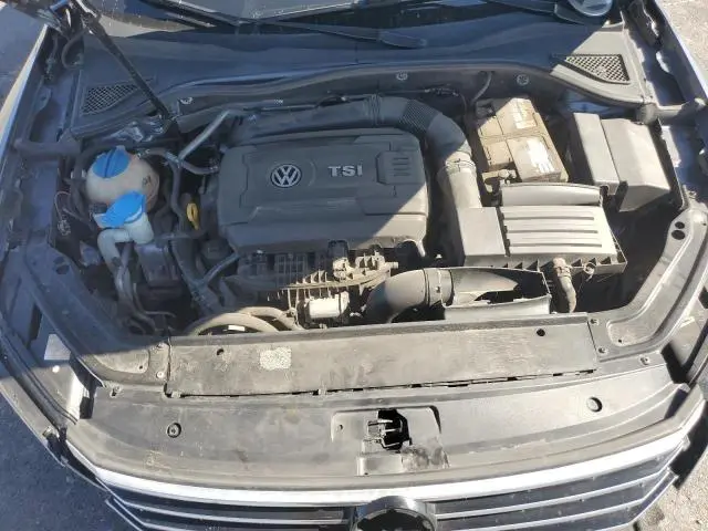 2017 VOLKSWAGEN PASSAT SE  