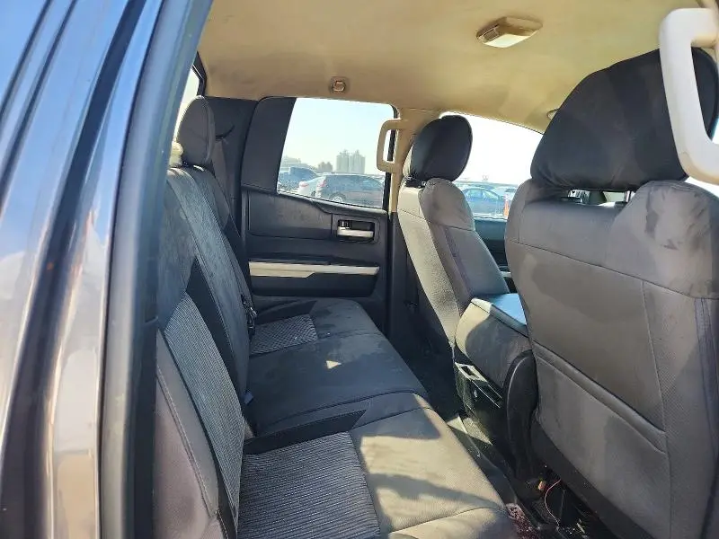 2015 TOYOTA TUNDRA SR5  