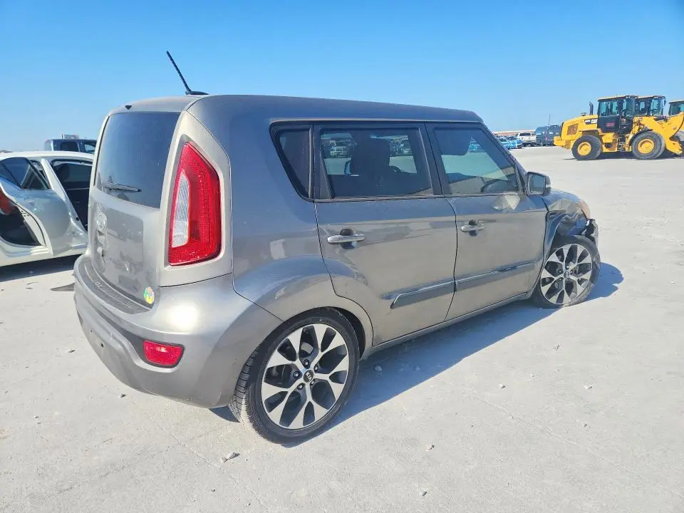 2012 KIA SOUL !  