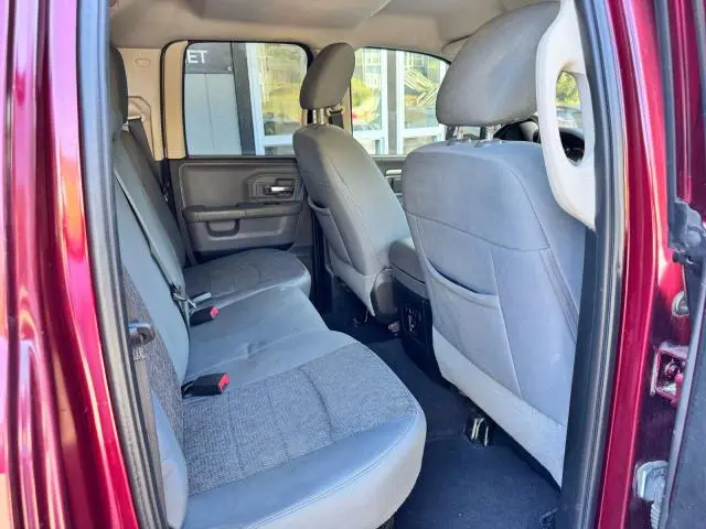 2016 RAM 1500 SLT