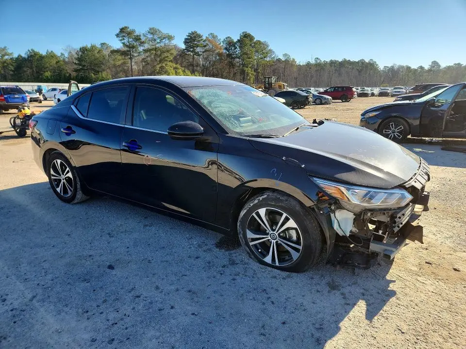 2022 NISSAN SENTRA SV  
