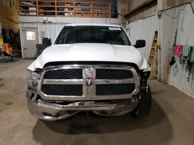 2016 RAM 1500 SLT  