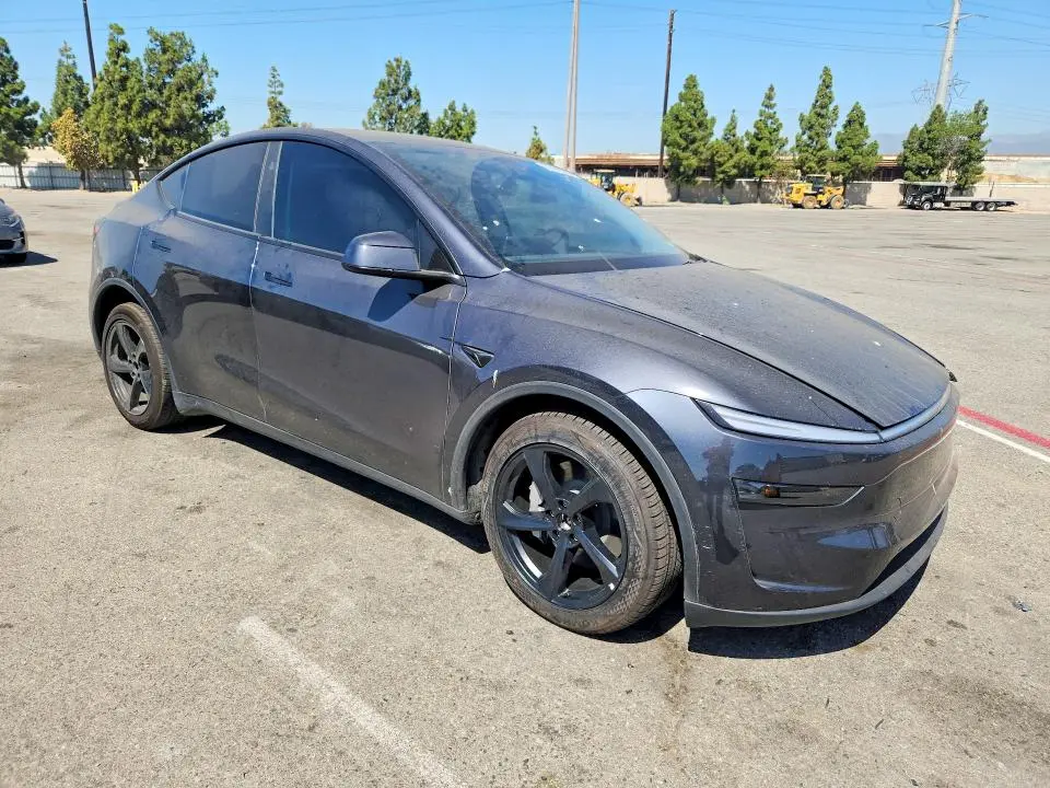 2026 TESLA MODEL Y   