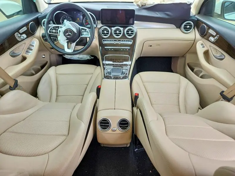 2022 MERCEDES-BENZ GLC 300  